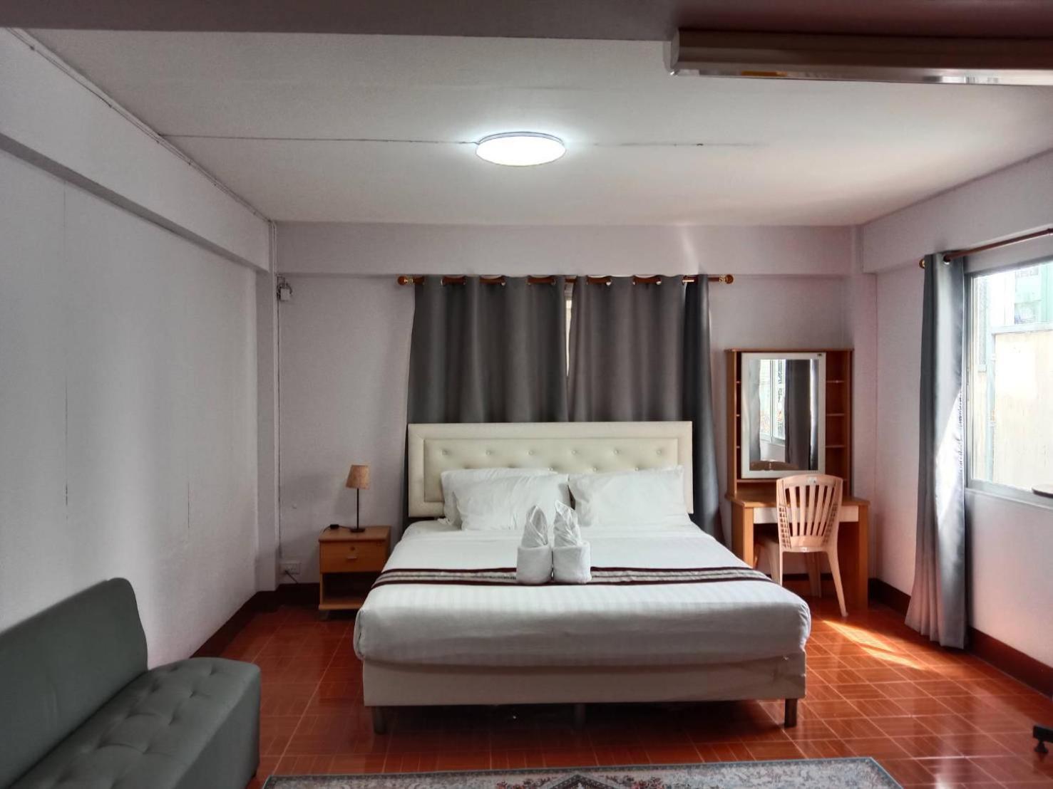 Beachfront Hotel Cha Am Cha-Am Ngoại thất bức ảnh