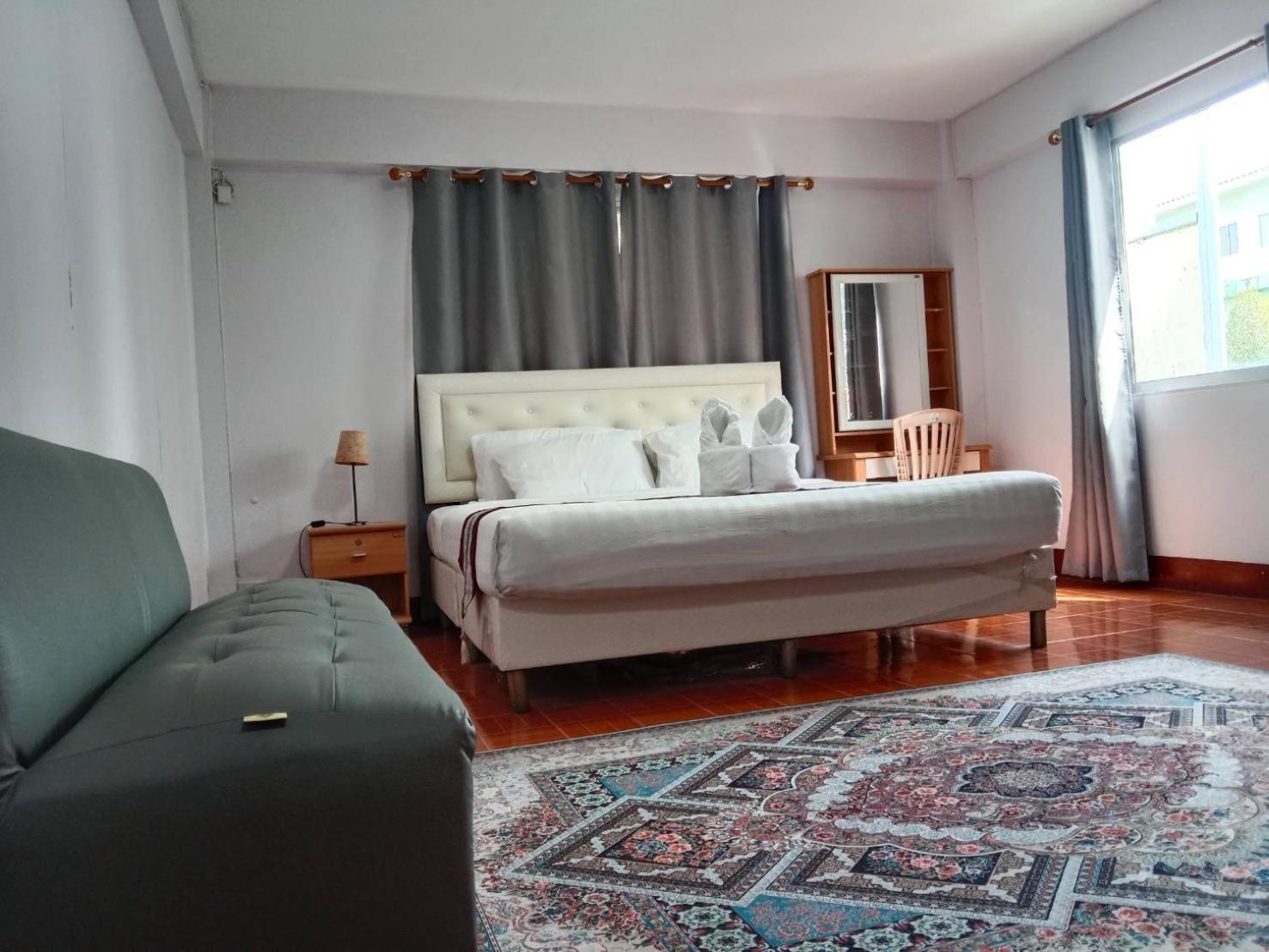 Beachfront Hotel Cha Am Cha-Am Ngoại thất bức ảnh
