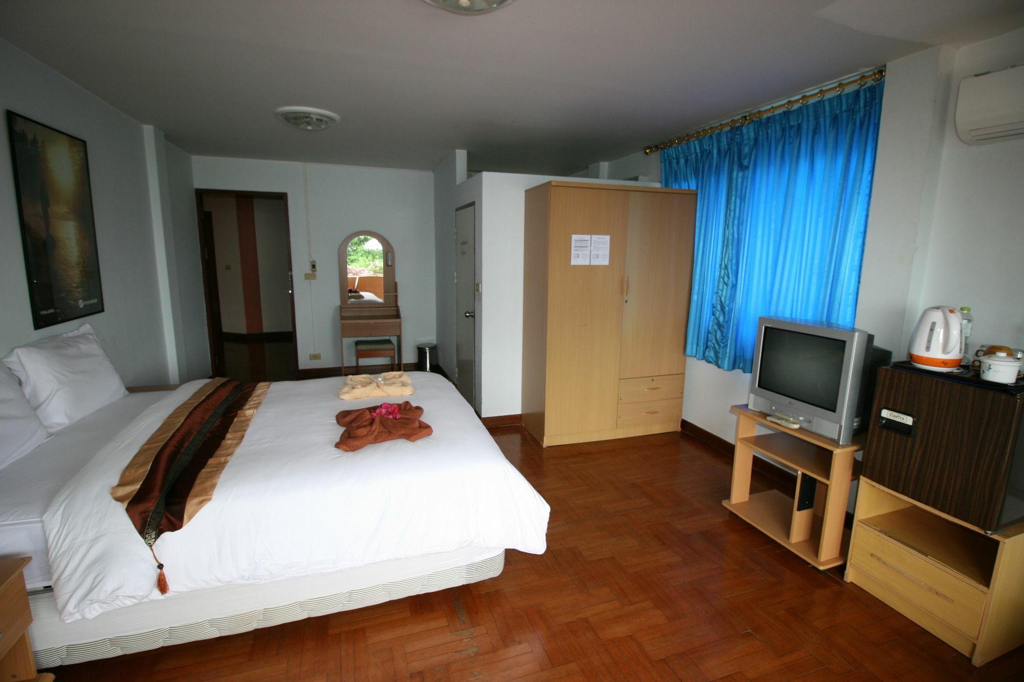Beachfront Hotel Cha Am Cha-Am Ngoại thất bức ảnh