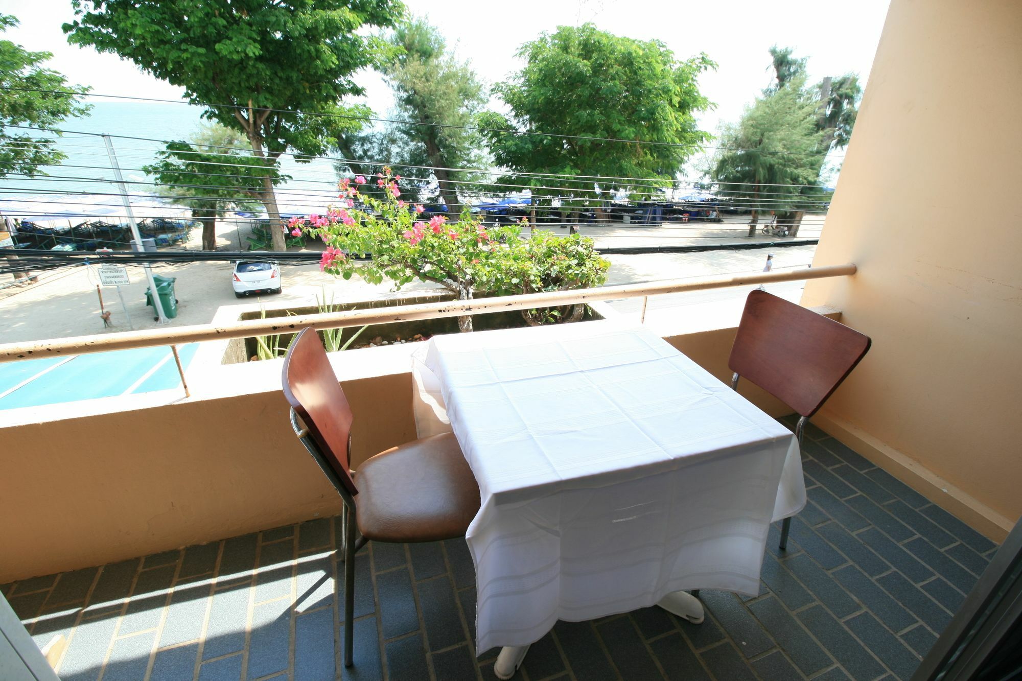 Beachfront Hotel Cha Am Cha-Am Ngoại thất bức ảnh