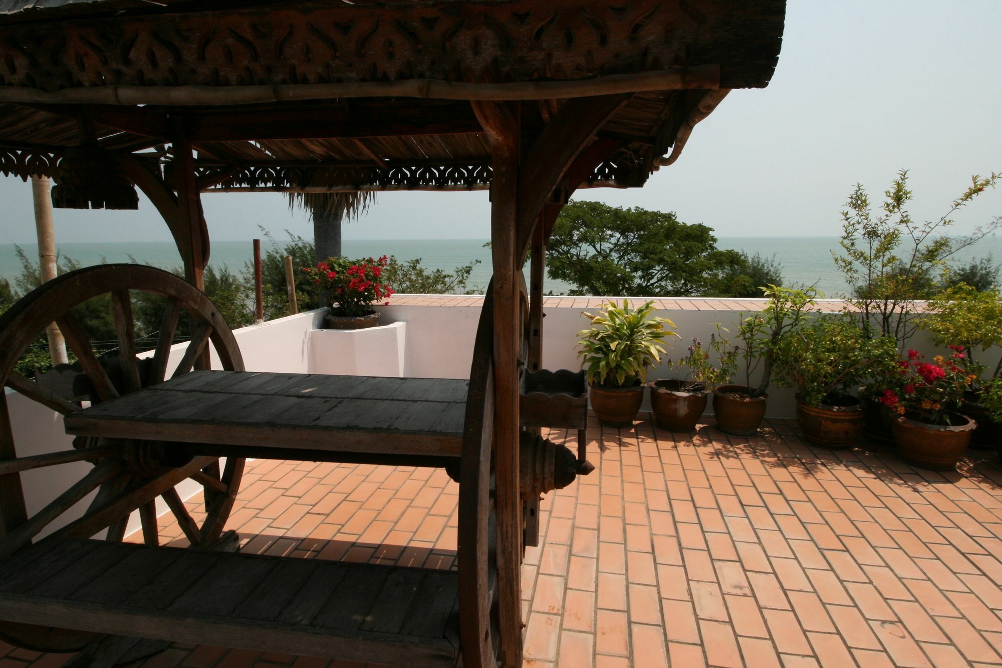 Beachfront Hotel Cha Am Cha-Am Ngoại thất bức ảnh